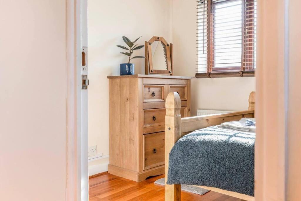 Quiet & Secluded St Albans House Villa Dış mekan fotoğraf